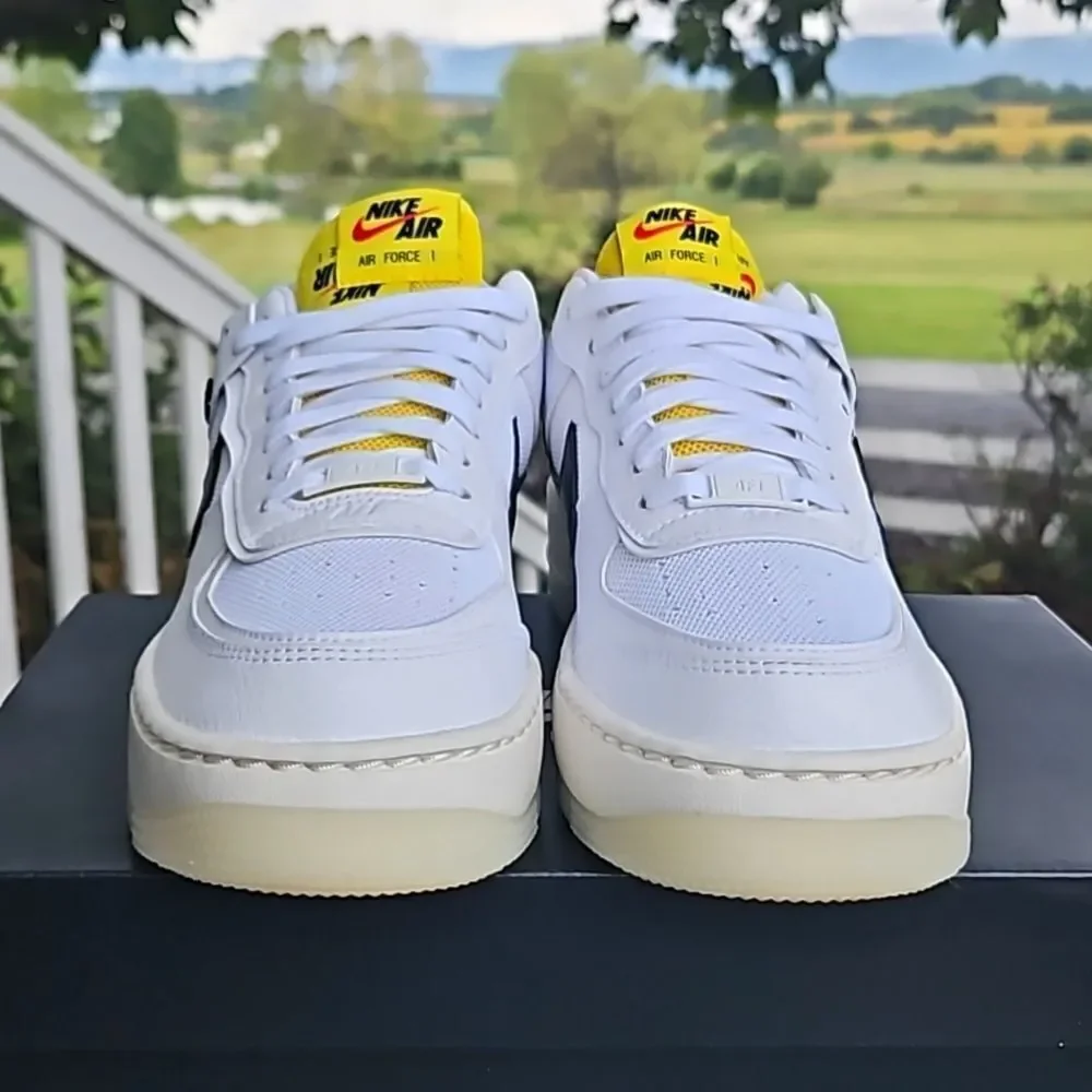 NIKE WOMENS AF1 LOW SHADOW GO THE EXTRA SMILE limited edition NEW sneaker Size 8
